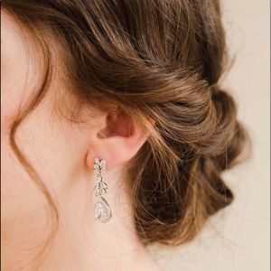 NEW NEVER WORN Bridal earrings marquise Crystal earrings Swarovski jewelry